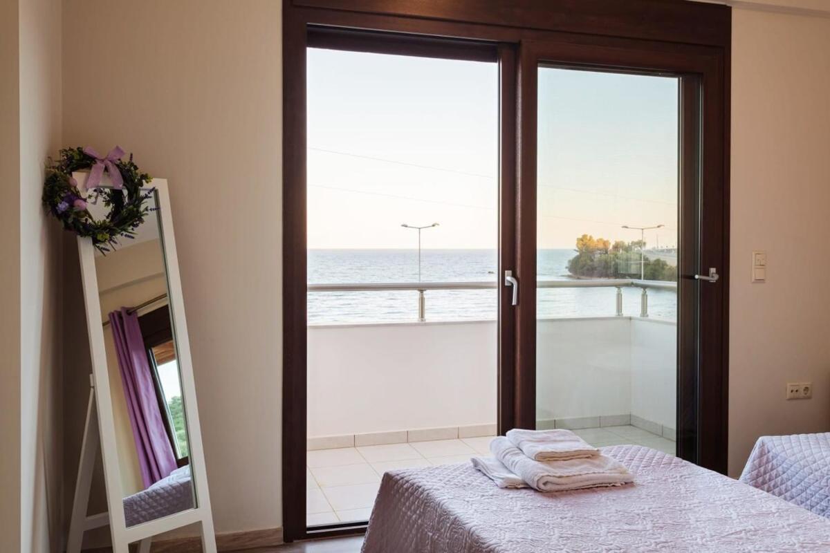 Villa Armonia - Beachfront Majestic Retreat Petalidi Exterior photo