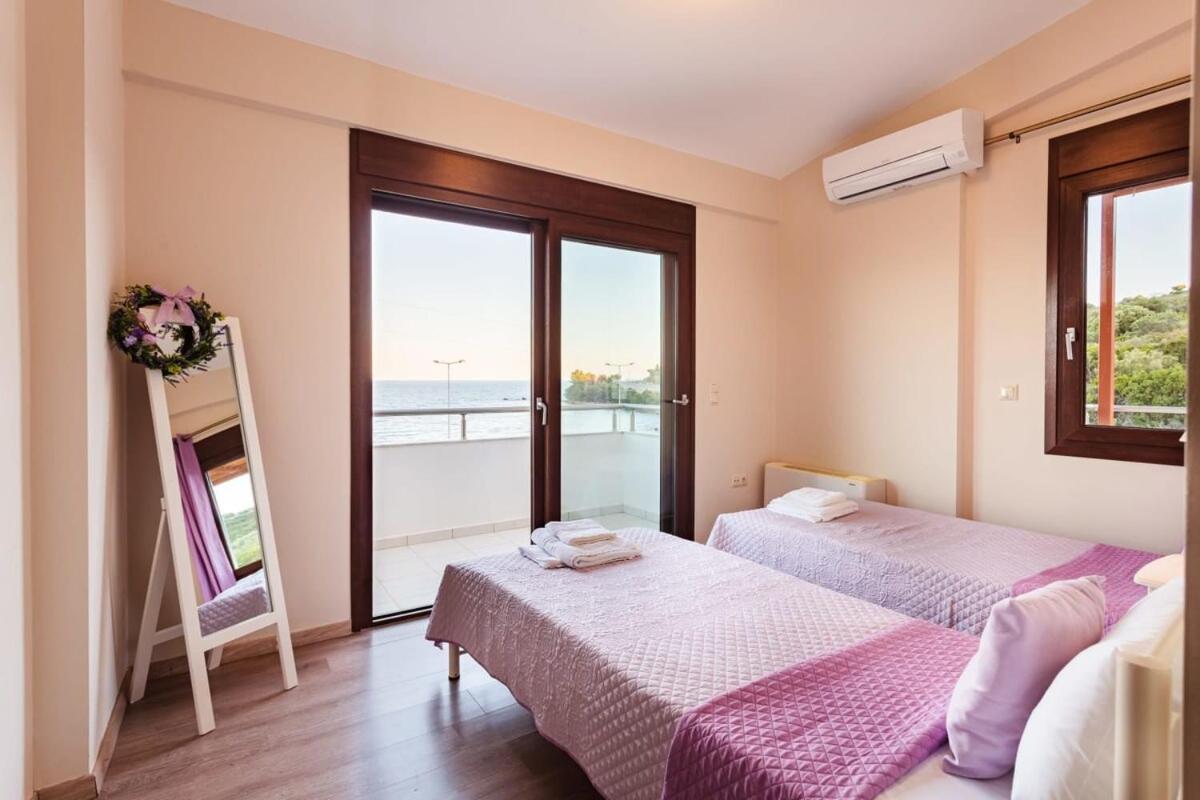 Villa Armonia - Beachfront Majestic Retreat Petalidi Exterior photo