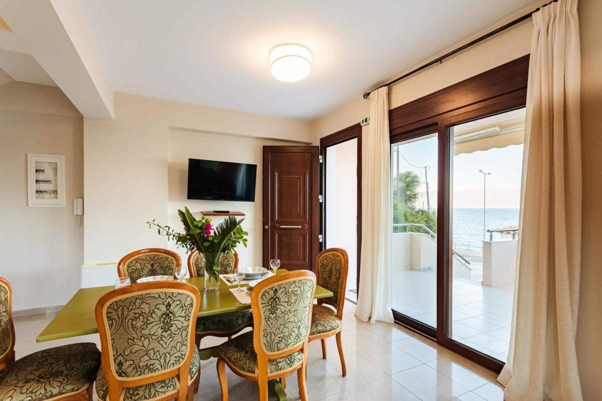 Villa Armonia - Beachfront Majestic Retreat Petalidi Exterior photo