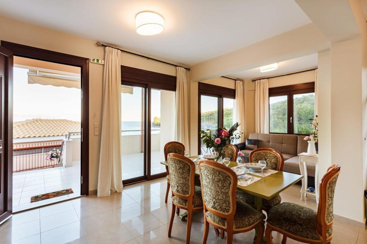 Villa Armonia - Beachfront Majestic Retreat Petalidi Exterior photo